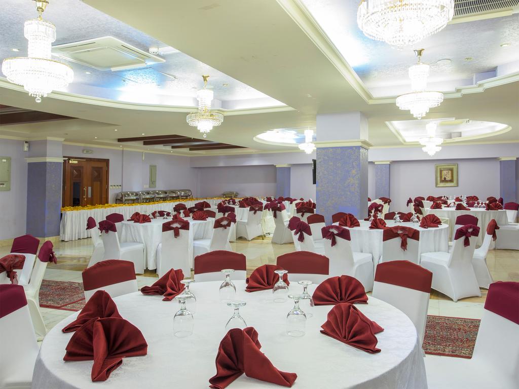 Safeer Plaza Hotel Muscat Exterior photo